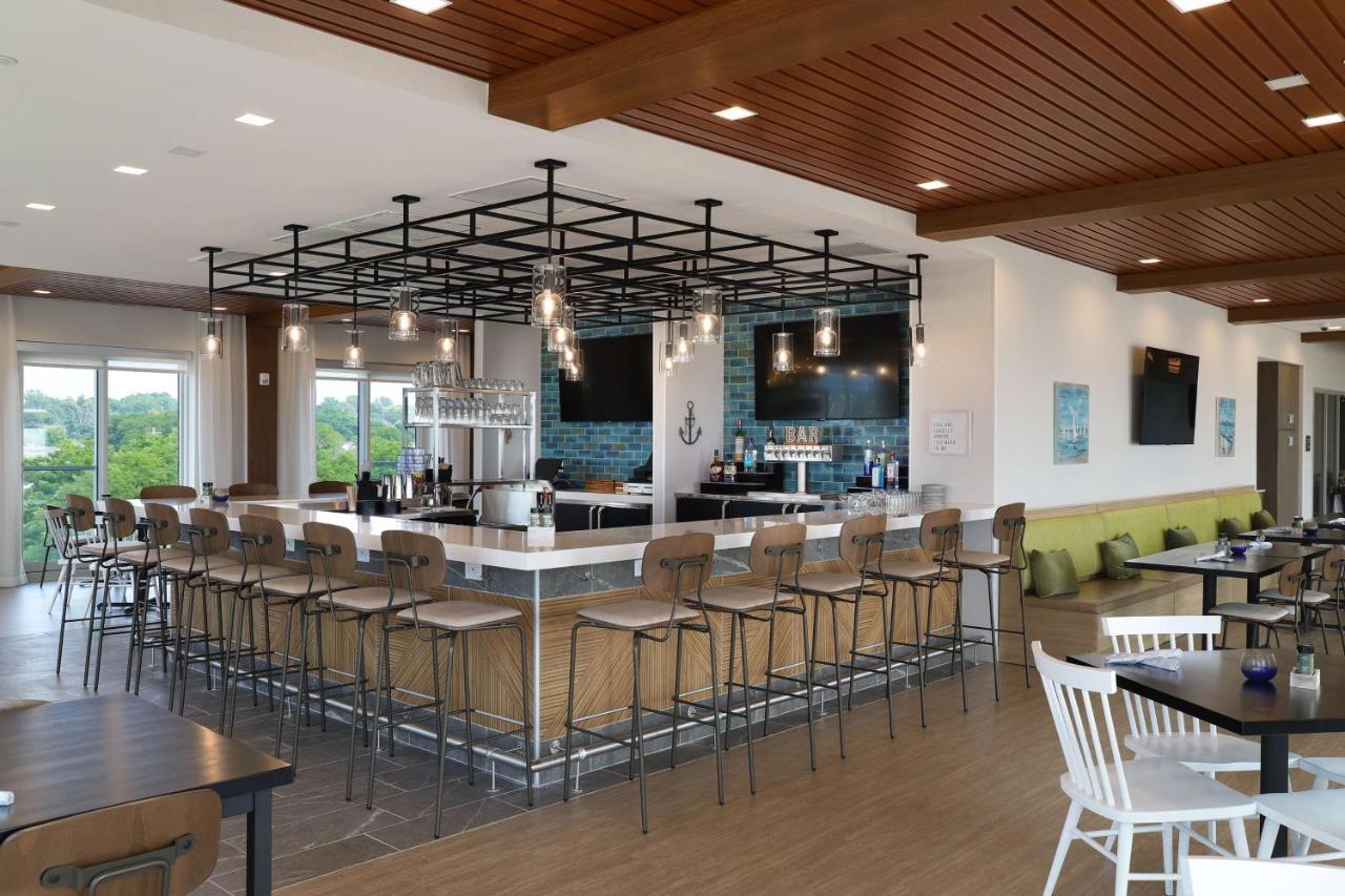 Hampton Inn & Suites Manistee, Mi Екстер'єр фото