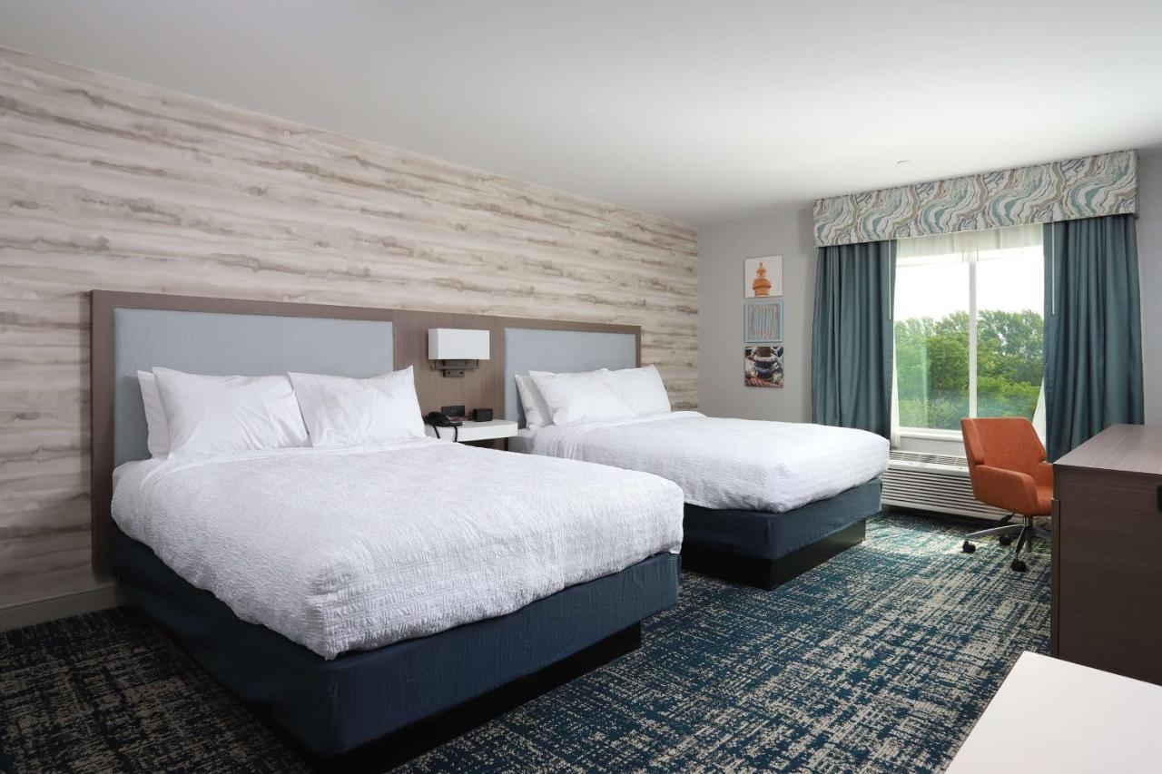 Hampton Inn & Suites Manistee, Mi Екстер'єр фото