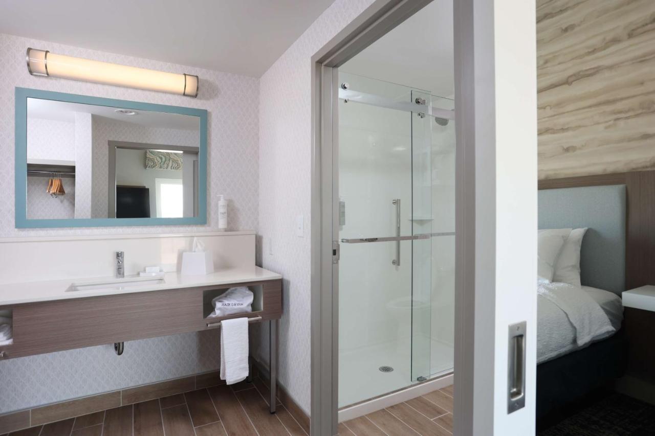 Hampton Inn & Suites Manistee, Mi Екстер'єр фото